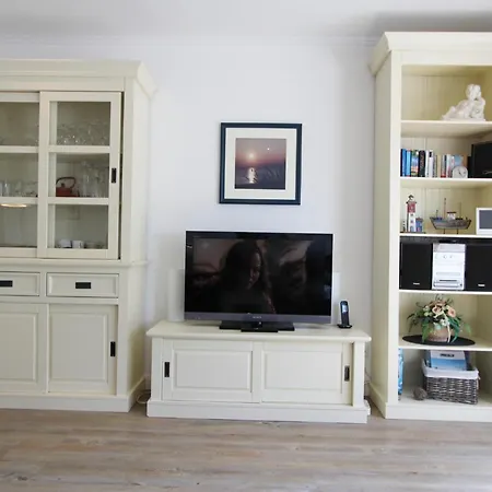 Trutz Blanker Hans - Duenenstr 19, App 11 *