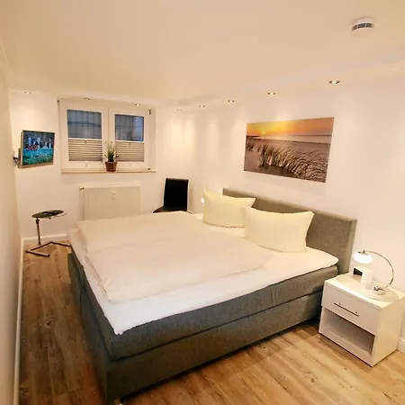 Trutz Blanker Hans - Duenenstr 19, App 11 Wenningstedt-Braderup